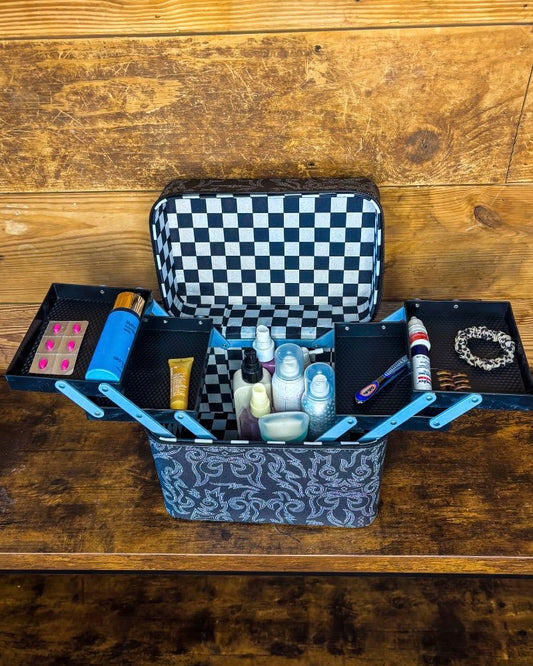 Check Yer Boots Makeup Box