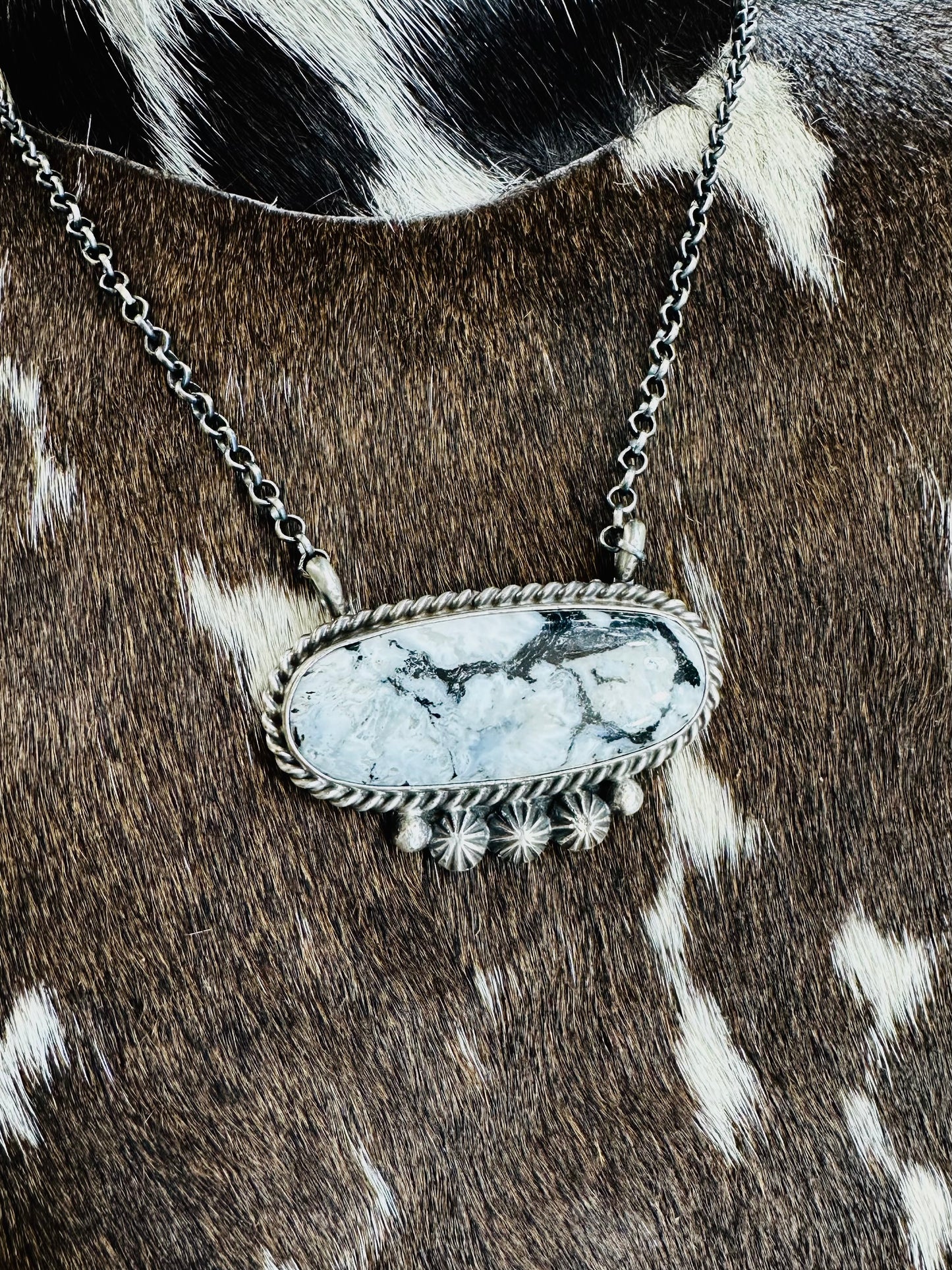 White Buffalo Oval Bar *Native Made