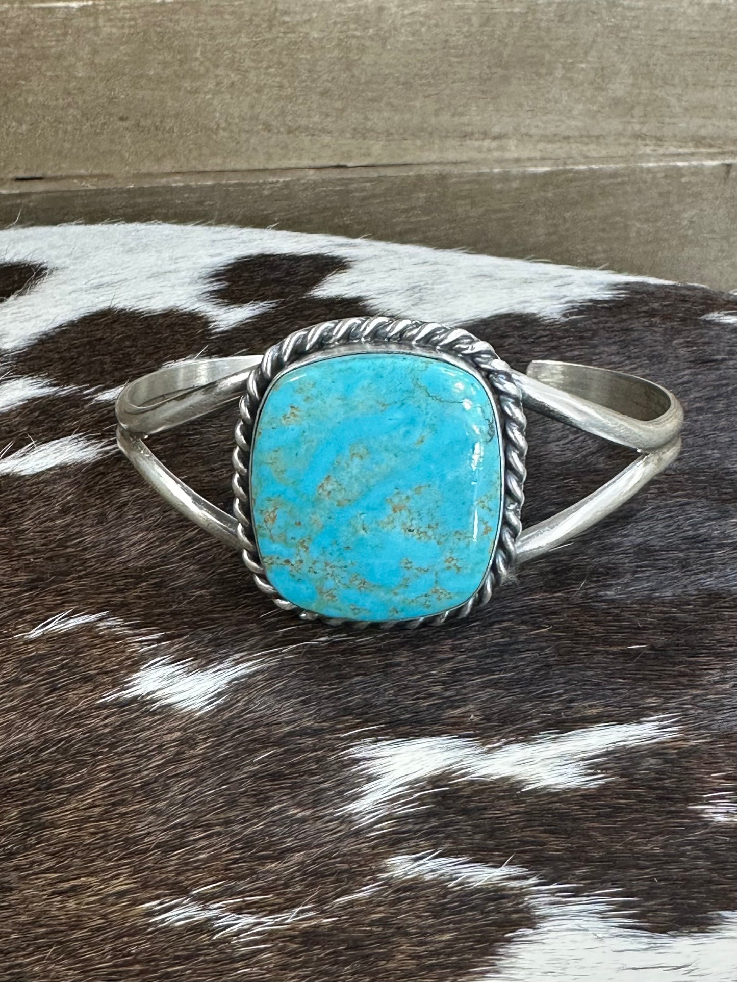 Donovan Skeet Kingman Turquoise Square Cuff