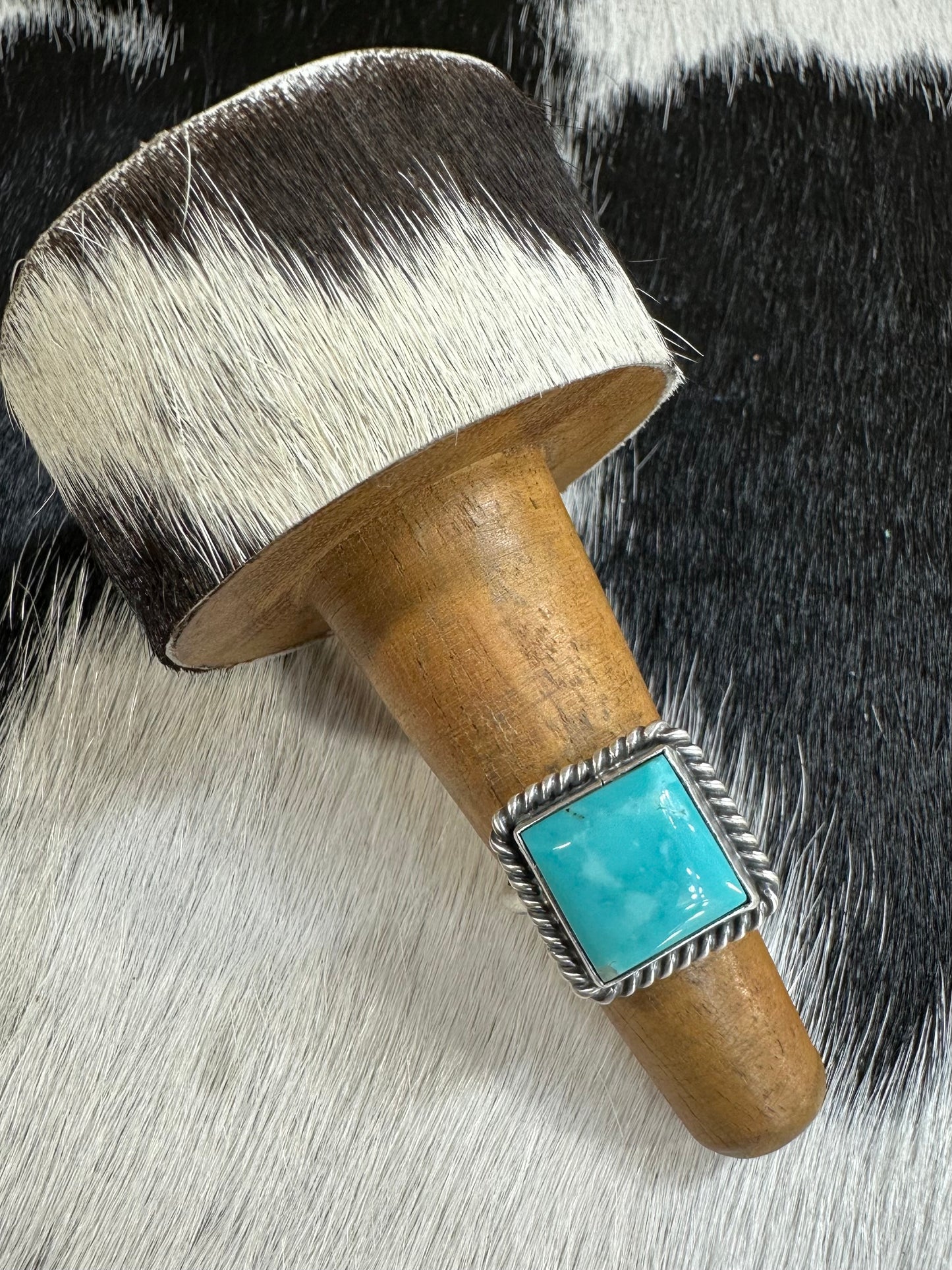 Johnny Dixon Small Square Ring *Adjustable