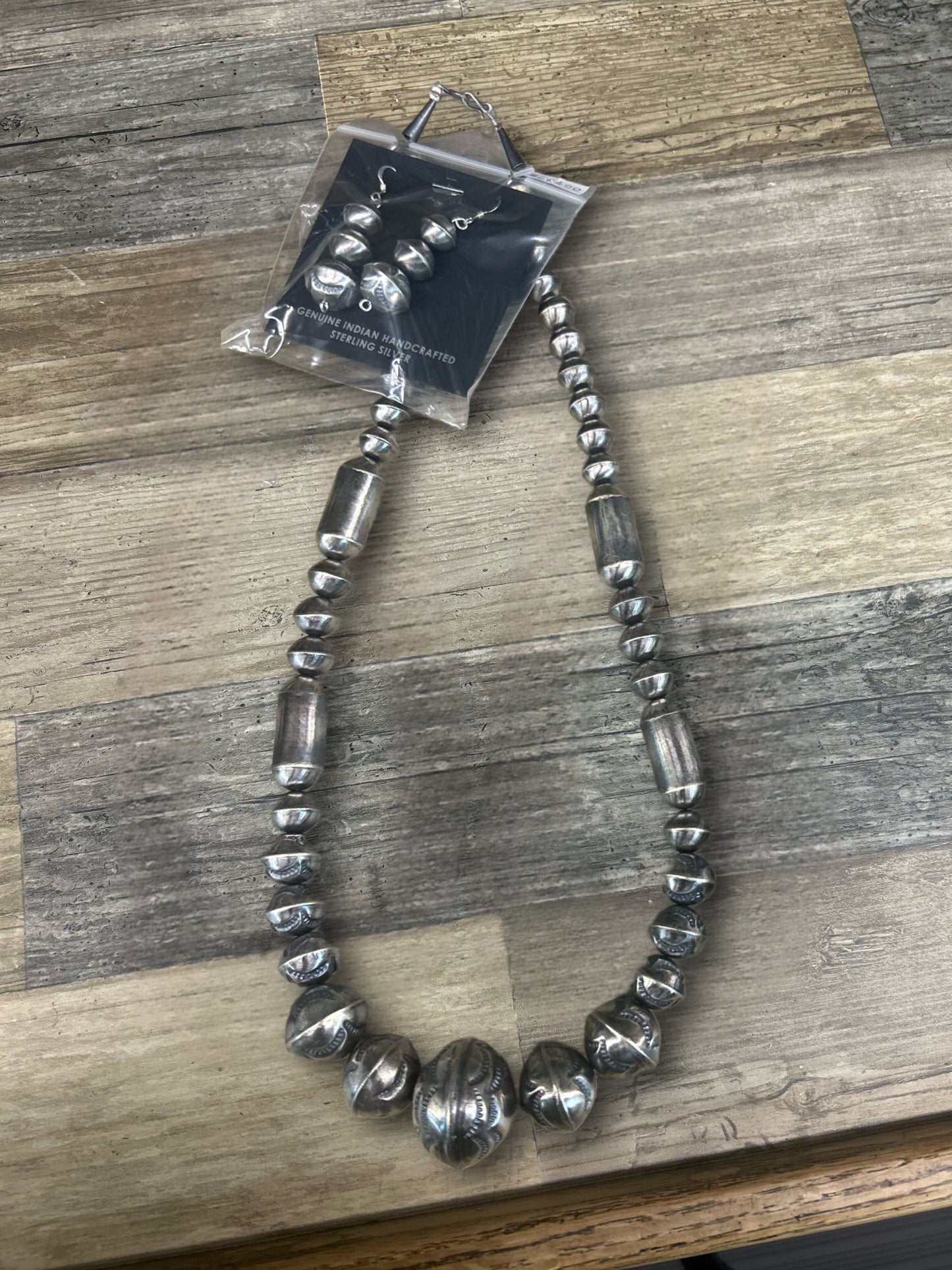 28" Calvin James Navajo Pearls *Native