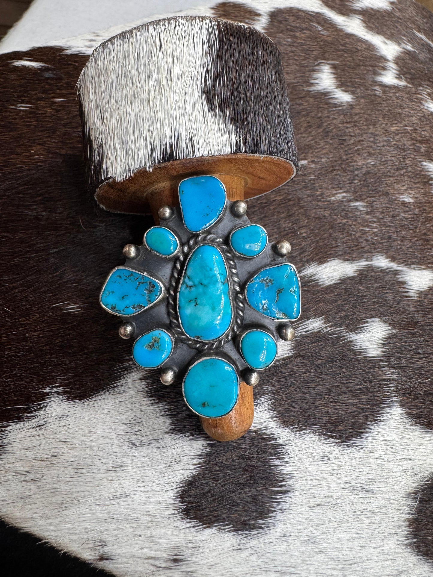 Natural Stone Cluster Adj Ring *Native