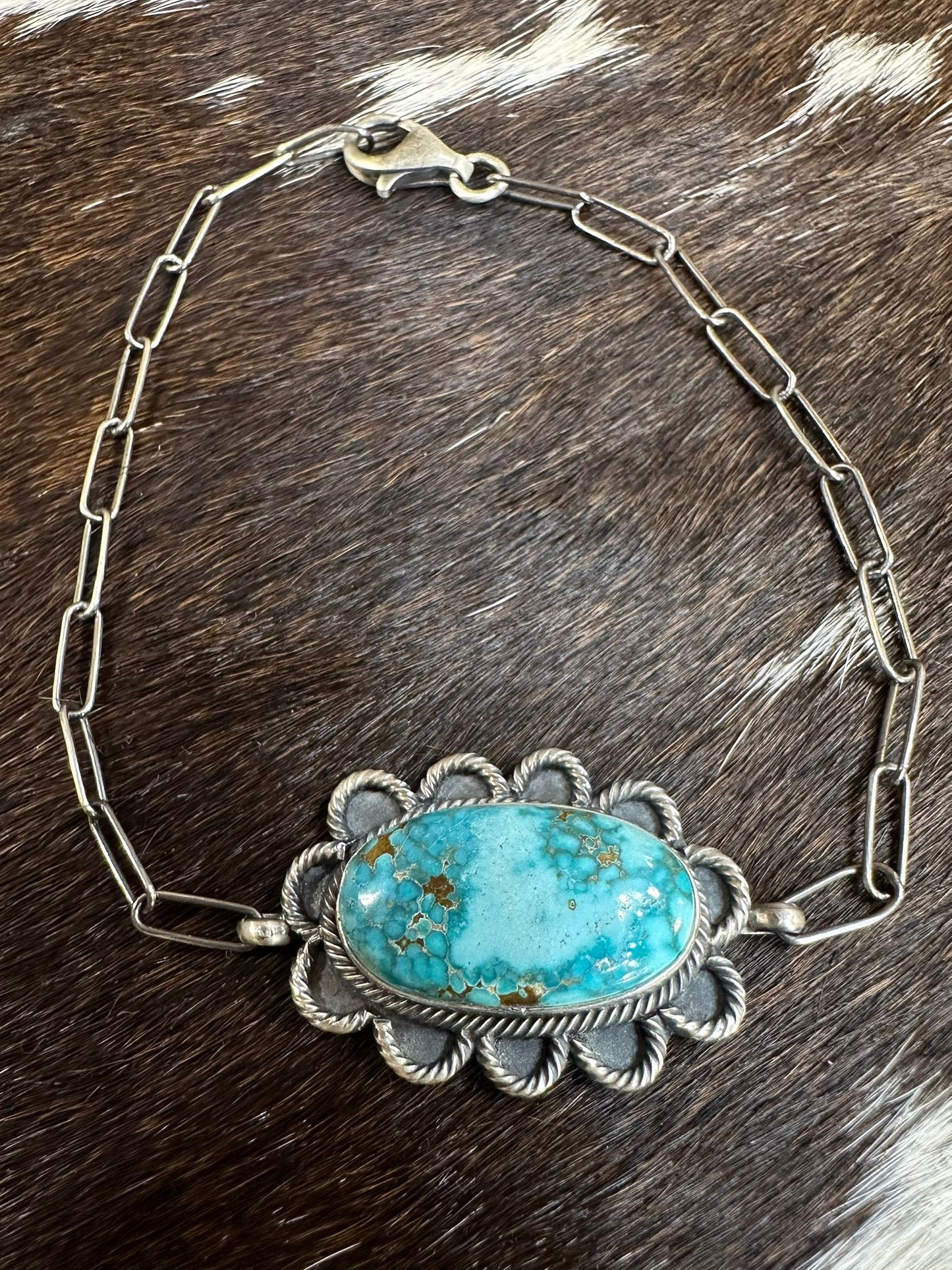 Border Stone Dainty Clasp Bracelet *Native