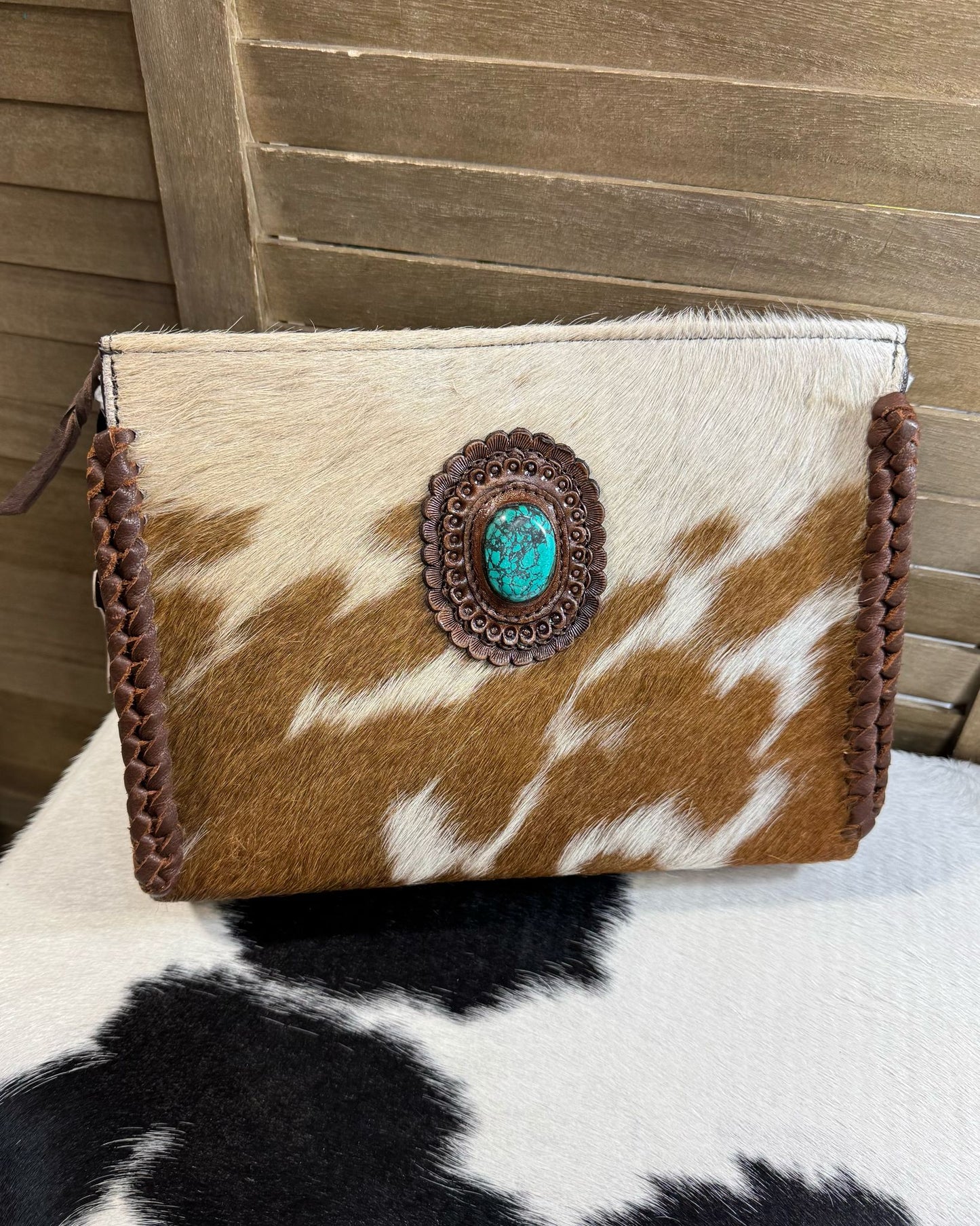 Middle Stone Cowhide AD Crossbody
