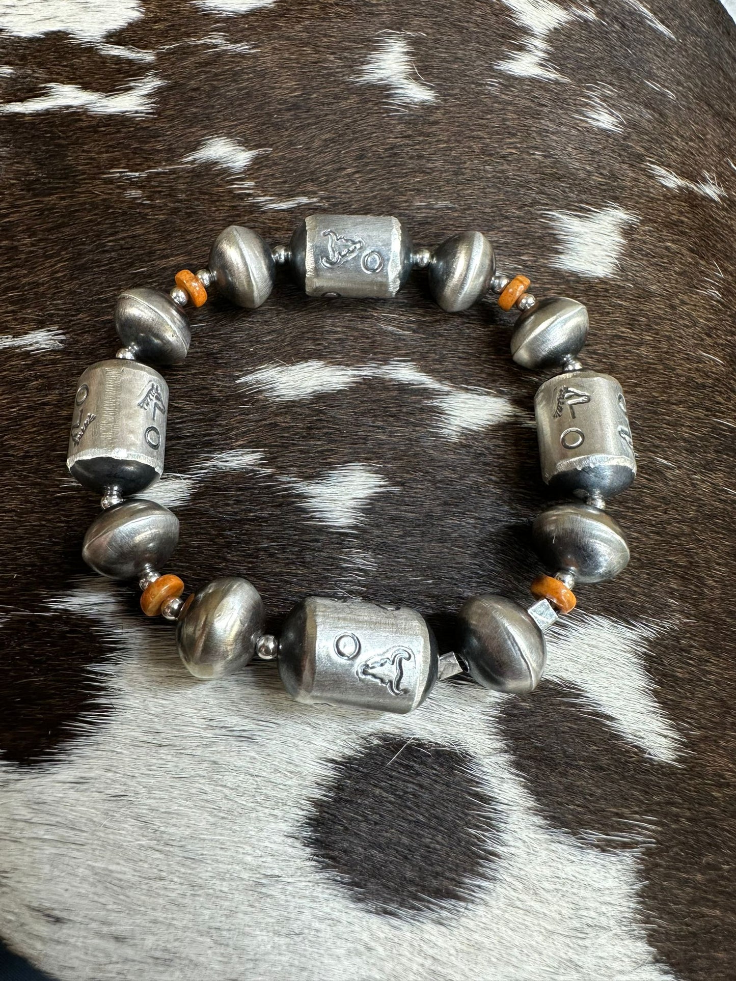 Barrel Saucer Spiny Stretch Bracelet