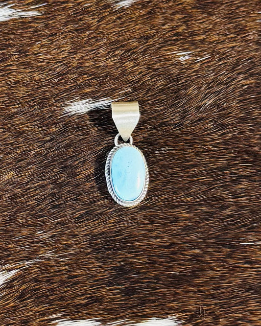 Simple Oval GH Dainty Pendant *Native