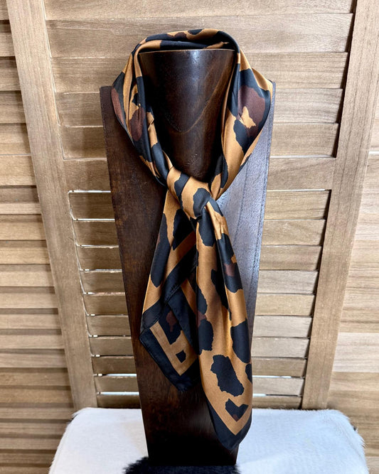 Bold Leopard Scarf Wildrag