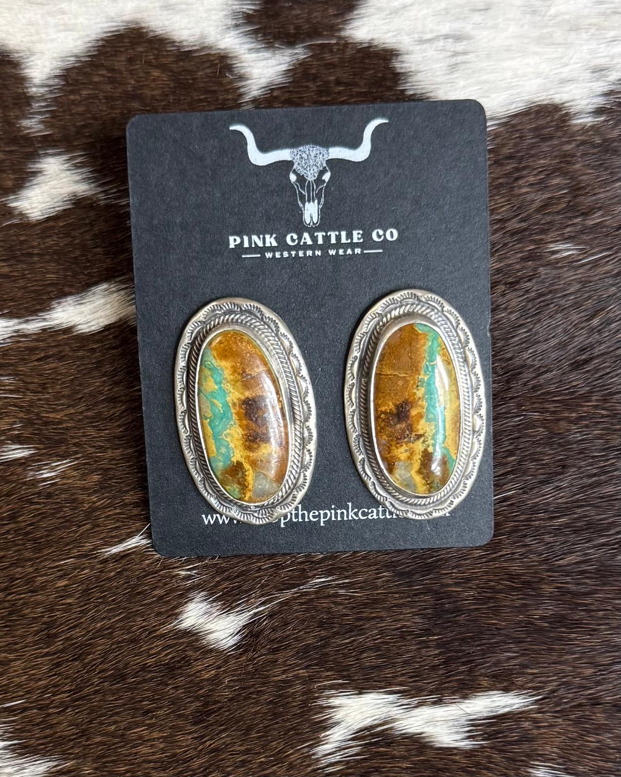 Oval Border Studs *Native