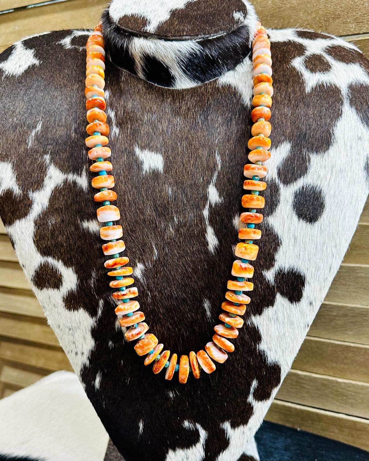 Light Spiny Graduated Necklace