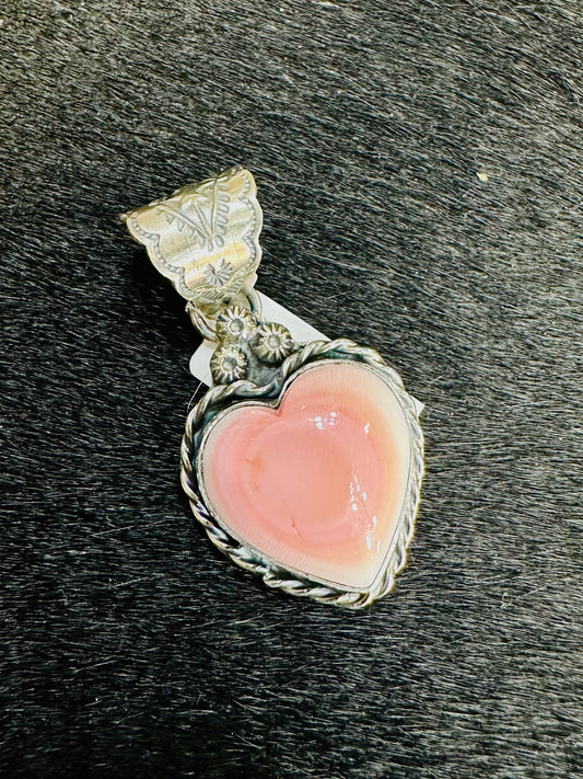Pink Conch Heart Pendant