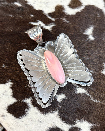 Ned Nez Jumbo Butterfly Pink Conch Pendant *Native