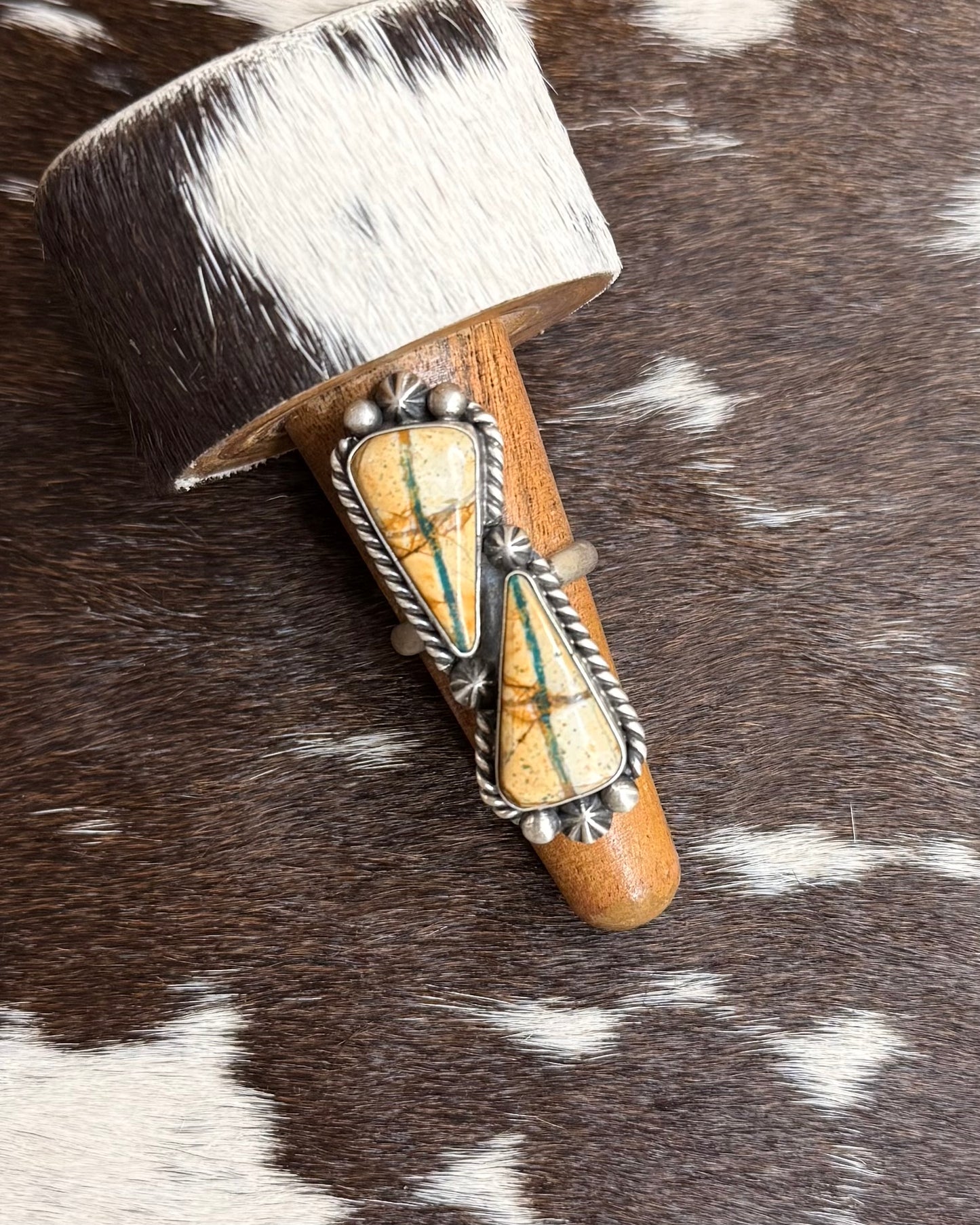 2 Stone Royston Ribbon Adjustable Ring *Native