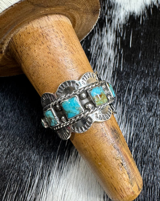 Scalloped Kingman Ring *Non Native (Size Up)