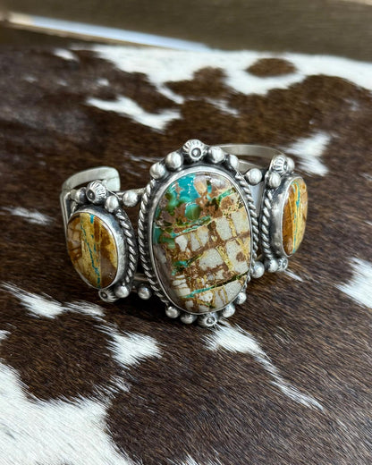 Royston Ribbon 3 Stone Cuff *Native