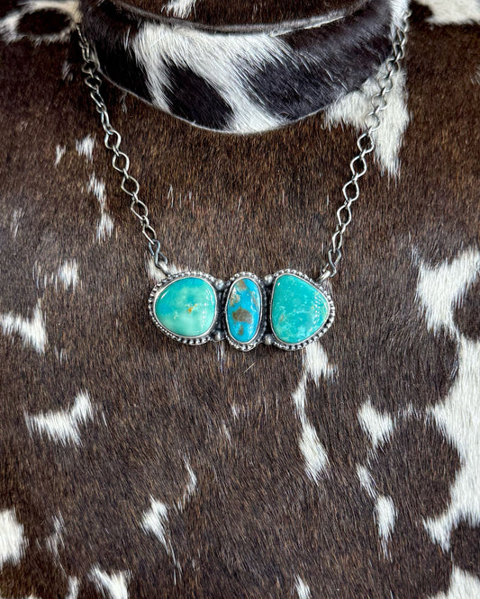 20" Antionete Mart 3 Stone Pebbled Necklace
