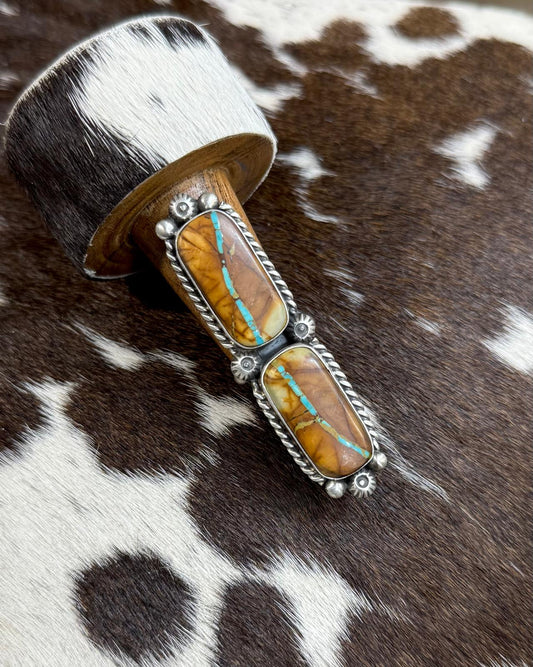 Augustine Largo Adjustable 2 Stone Royston Ribbon Ring *Native