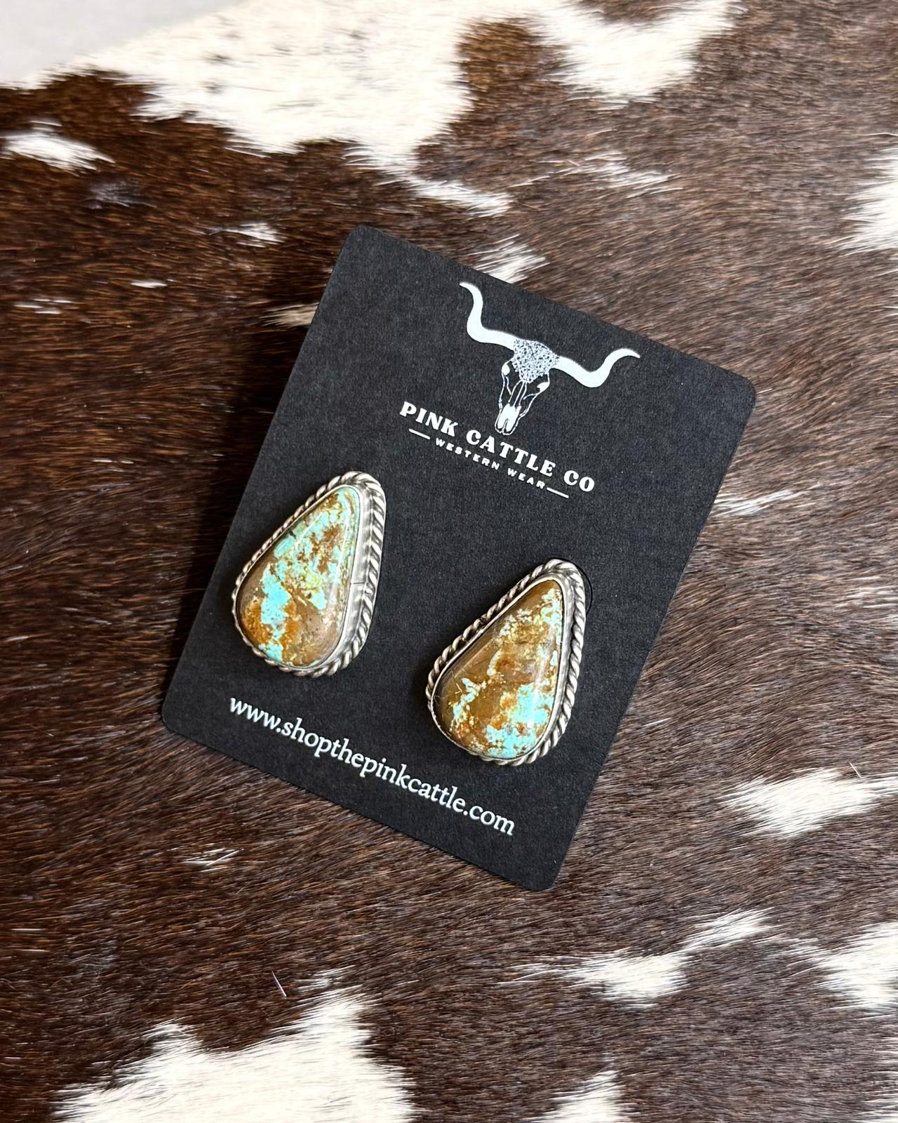 #8 Teardrop Studs *Native