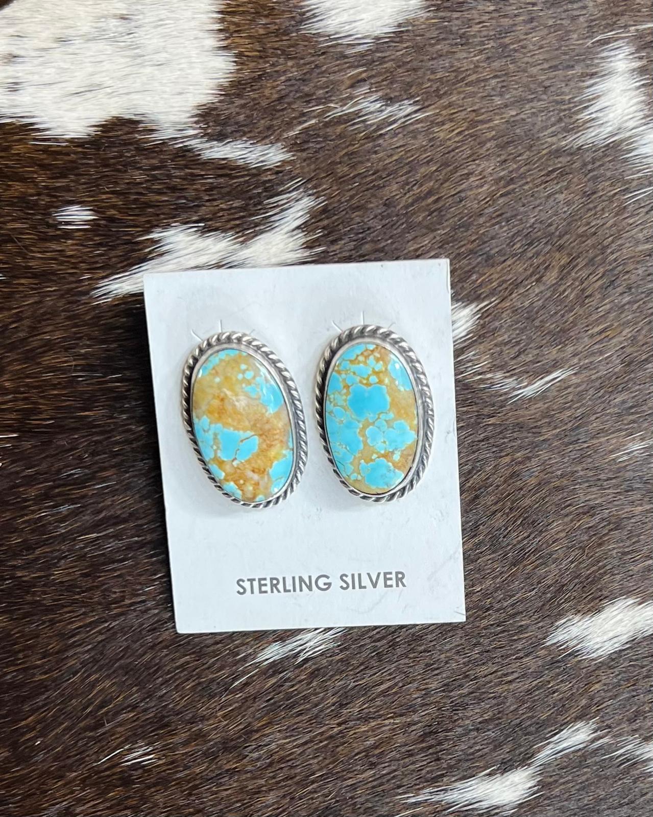 #8 Oval Earrings
