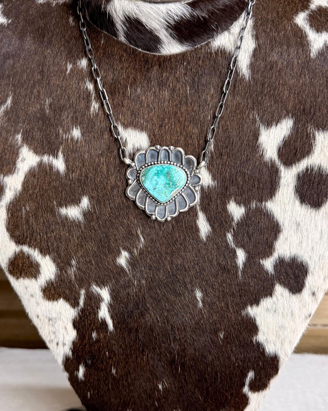 18" White Water Chain Necklace *Native