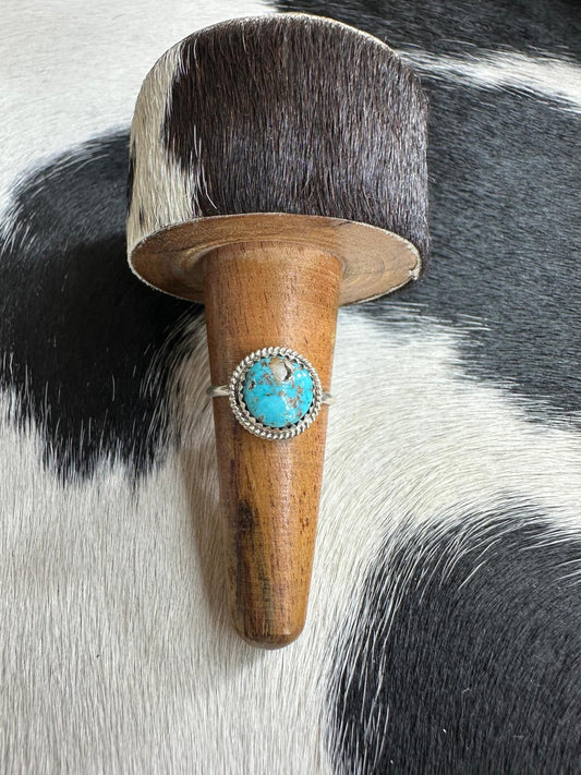 Esther White Simple Ring *Sz 9