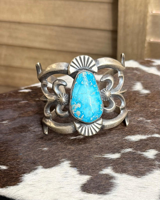 Chimney Butte Cuff *Native