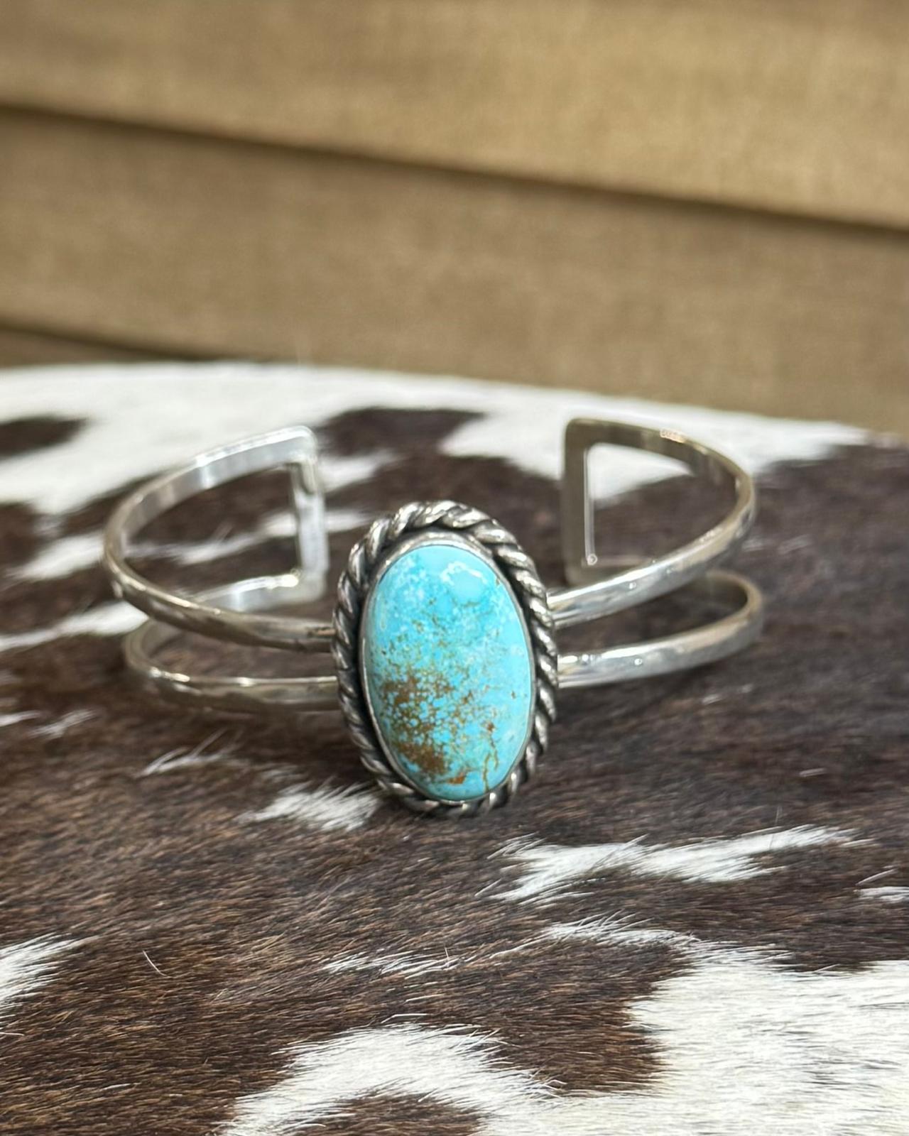 Single Stone Cuff *Native