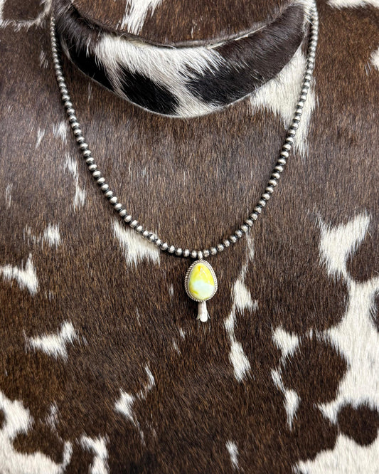 16” Pearls with Palomino Blossom *Native