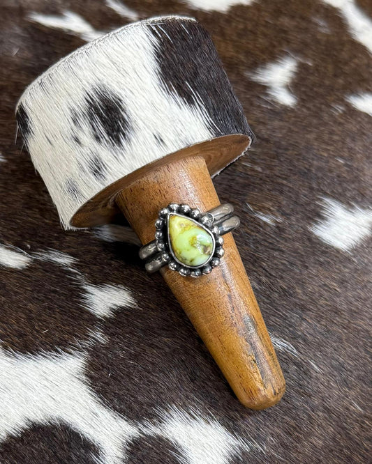 Palomino Teardrop Simple Ring *Native