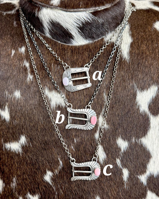 P.Yazzie Buckle Pink Conch Necklace