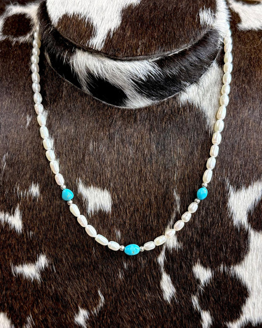 18" Fresh Water Sleeping Beauty Stacker