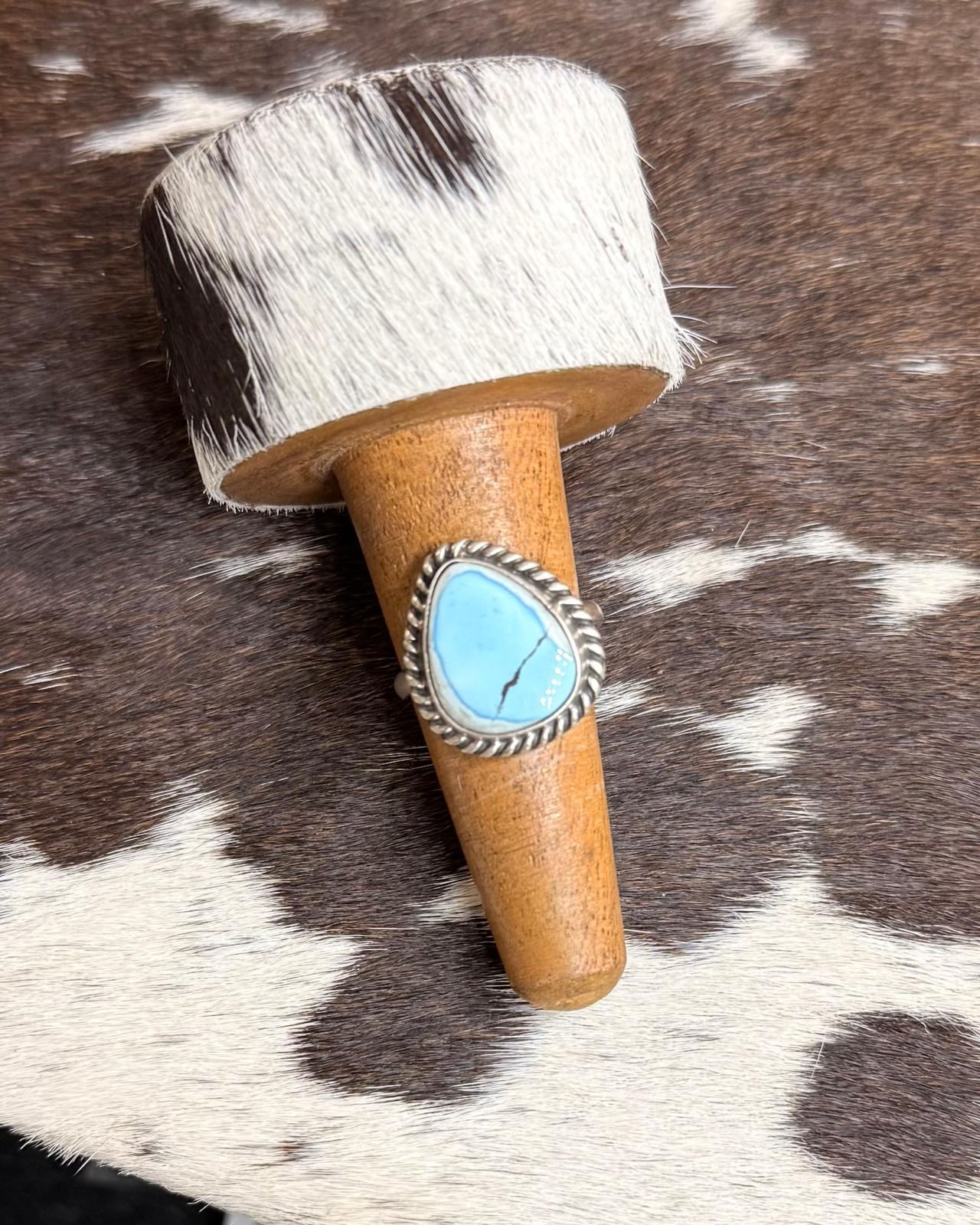 Golden Hills Adjuatable Simple Ring *Native